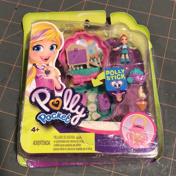 NIP Micro Polly Pockets mini doll play set - Picture 1 of 15